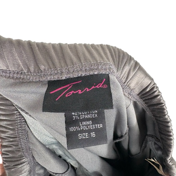 Torrid Women’s 16 Strapless Tiered Silver Gray Mini Dress Chic Flower Rhinestone - Picture 6 of 7